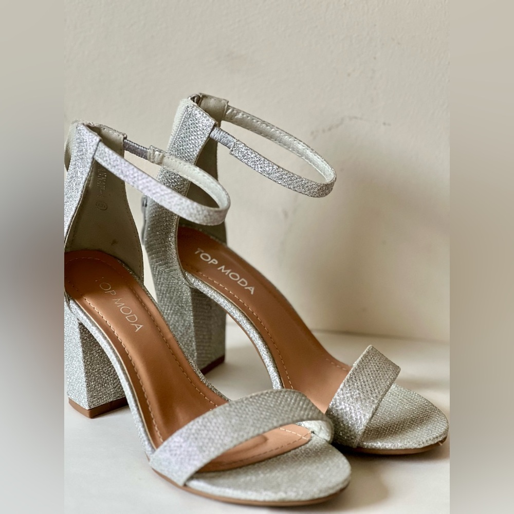 Woman Metallic  glitter platform chunky heels ankle strap